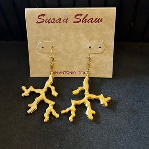 Susan Shaw New Coral Drop Earrings